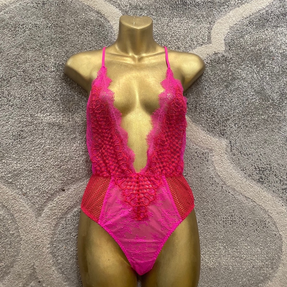 Victoria secrets one piece Ligerie